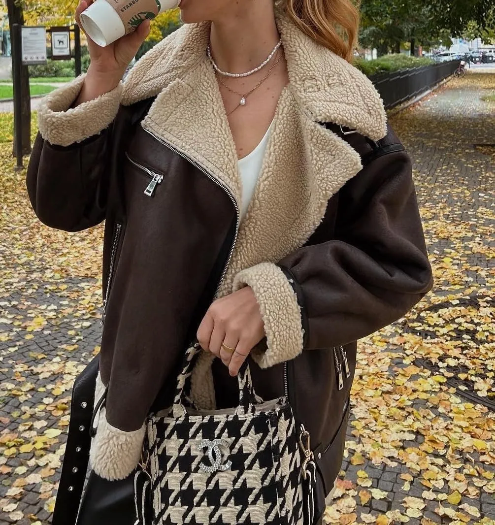 Aonoapll Women Faux Leather Sherpa Moto Jacket Lapel Fleece Lining Crop Leather Coat Y2k Shearling Bomber Jacket Streetwear