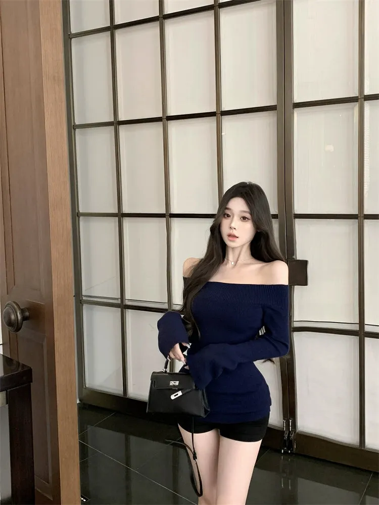 One-shoulder long-sleeved knitwear top