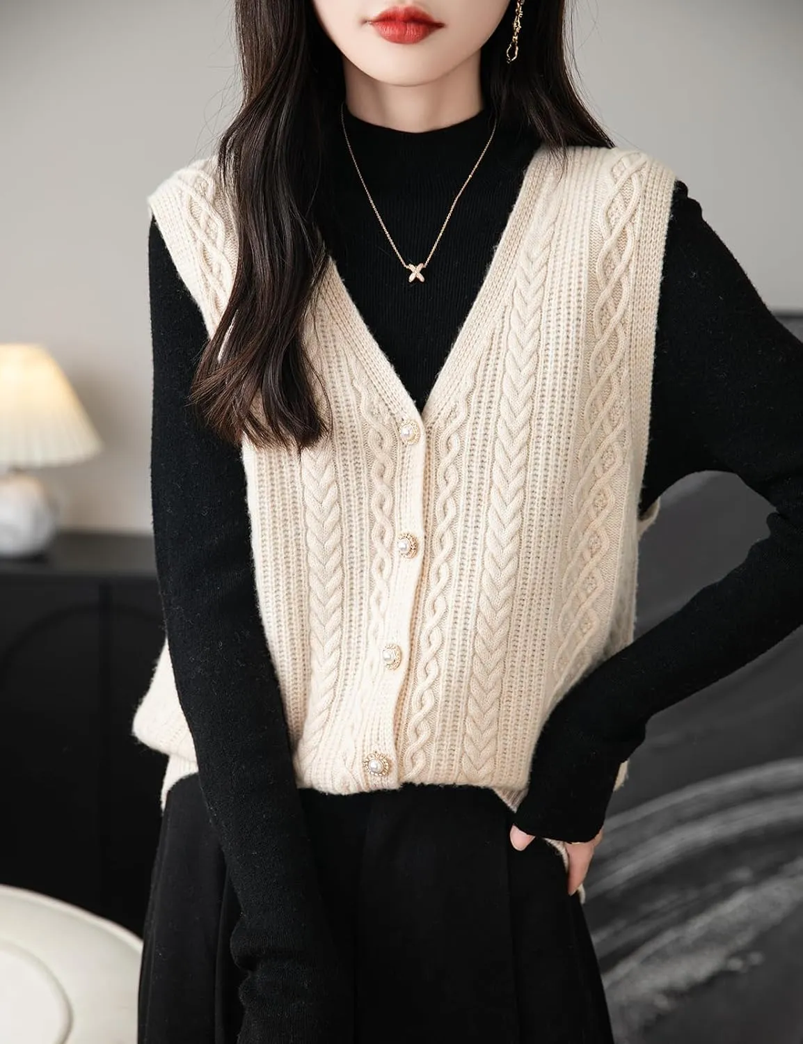 Women's 100% Merino Wool Sweater Vest 2025 Fall Winter V Neck Button Down Sleeveless Cable Knit Sweater Vest